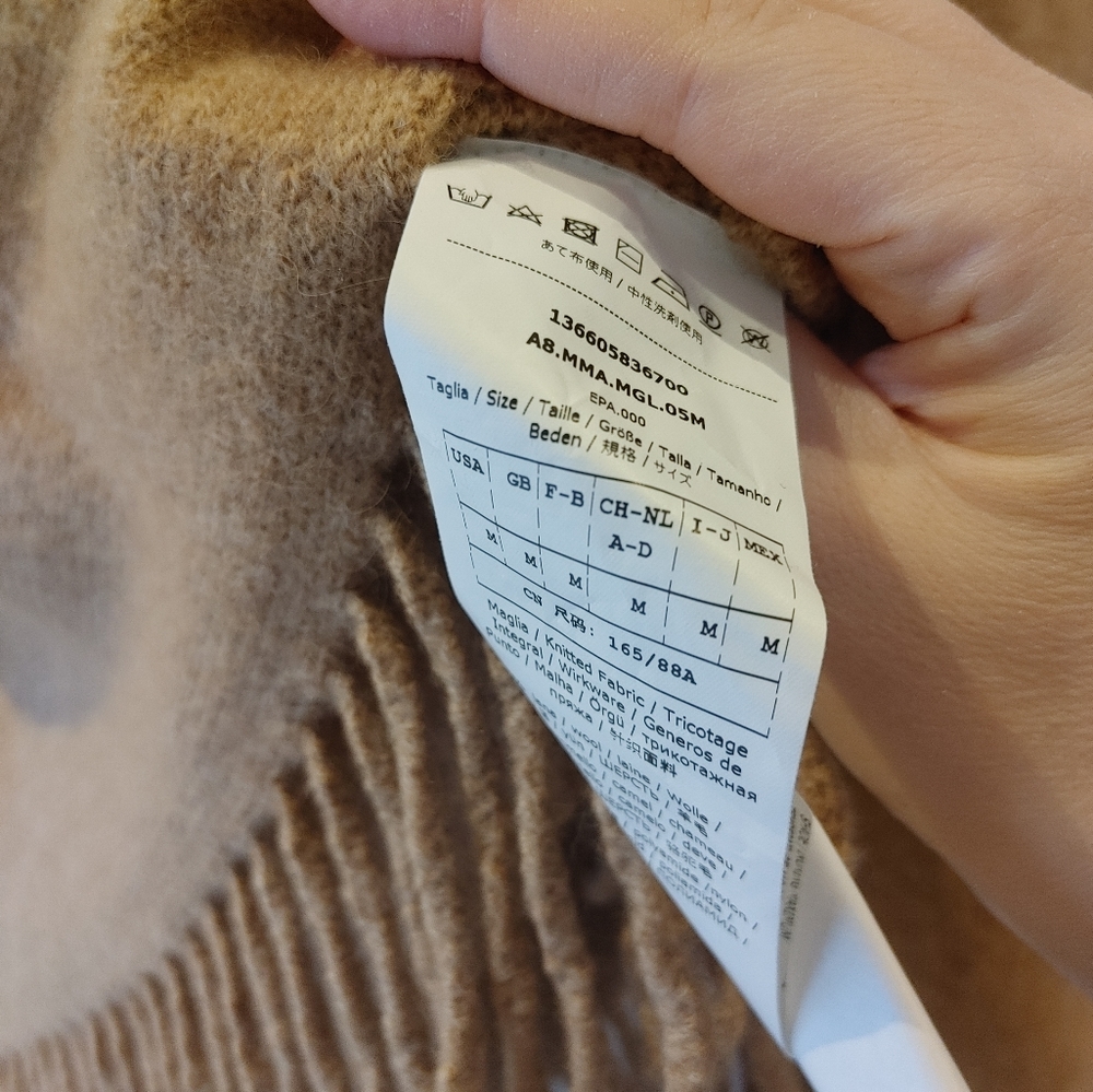 Max Mara Fringed Hem Sweater Size Medium - Picture 7 of 10